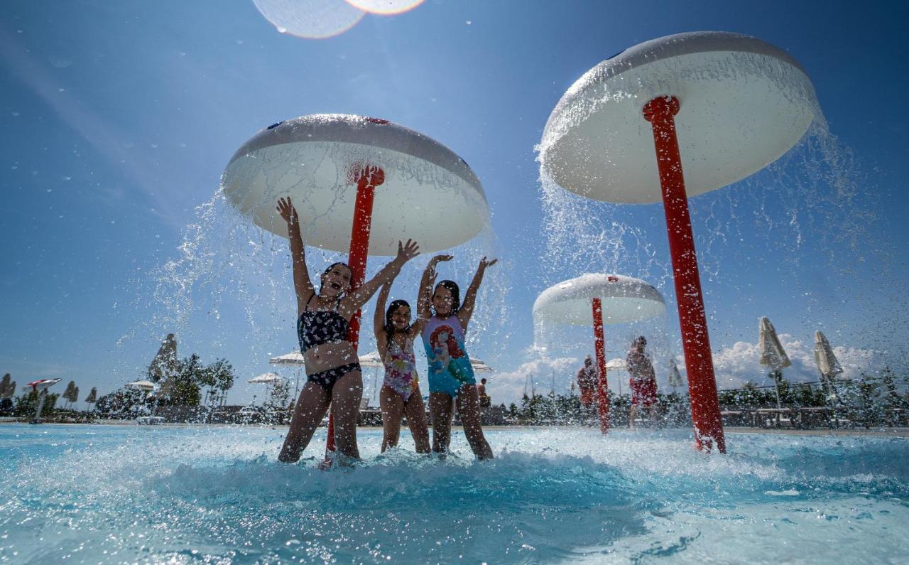 Wave Resort Pomorie Bagian luar foto